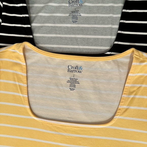 LOT OF 2- Croft & Barrow Striped Women’s Tees - Picture 6 of 8